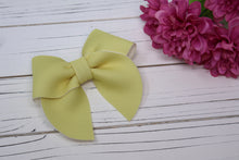 Load image into Gallery viewer, Pastel Solid Gracie Bow (Alligator Clip Only)
