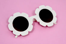 Load image into Gallery viewer, Kids White Flower Sunnies
